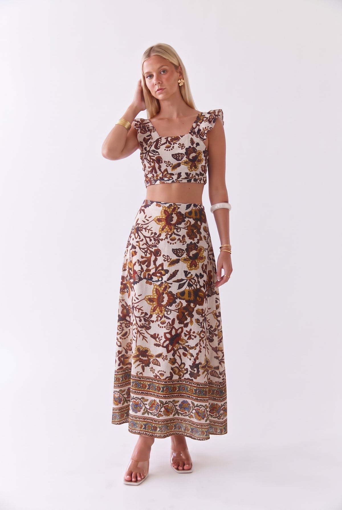 SET AMIRA
